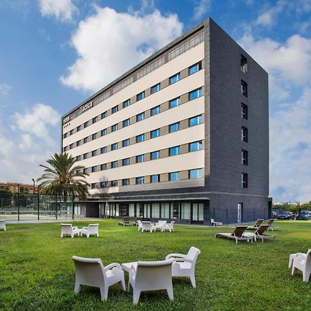 Azz Valencia Tactica Hotel Paterna Eksteriør bilde