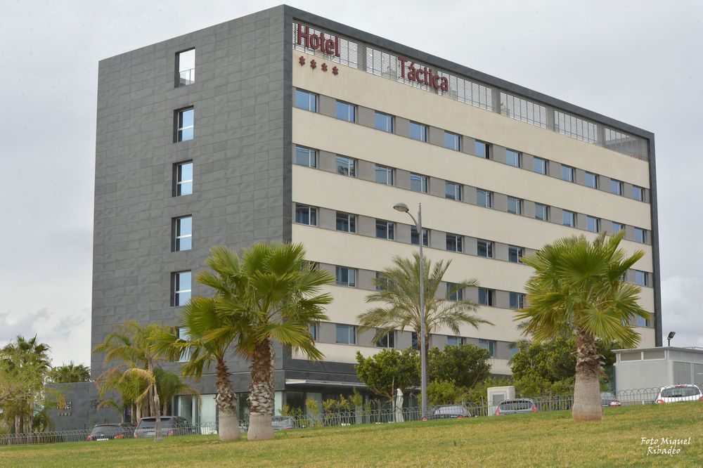 Azz Valencia Tactica Hotel Paterna Eksteriør bilde