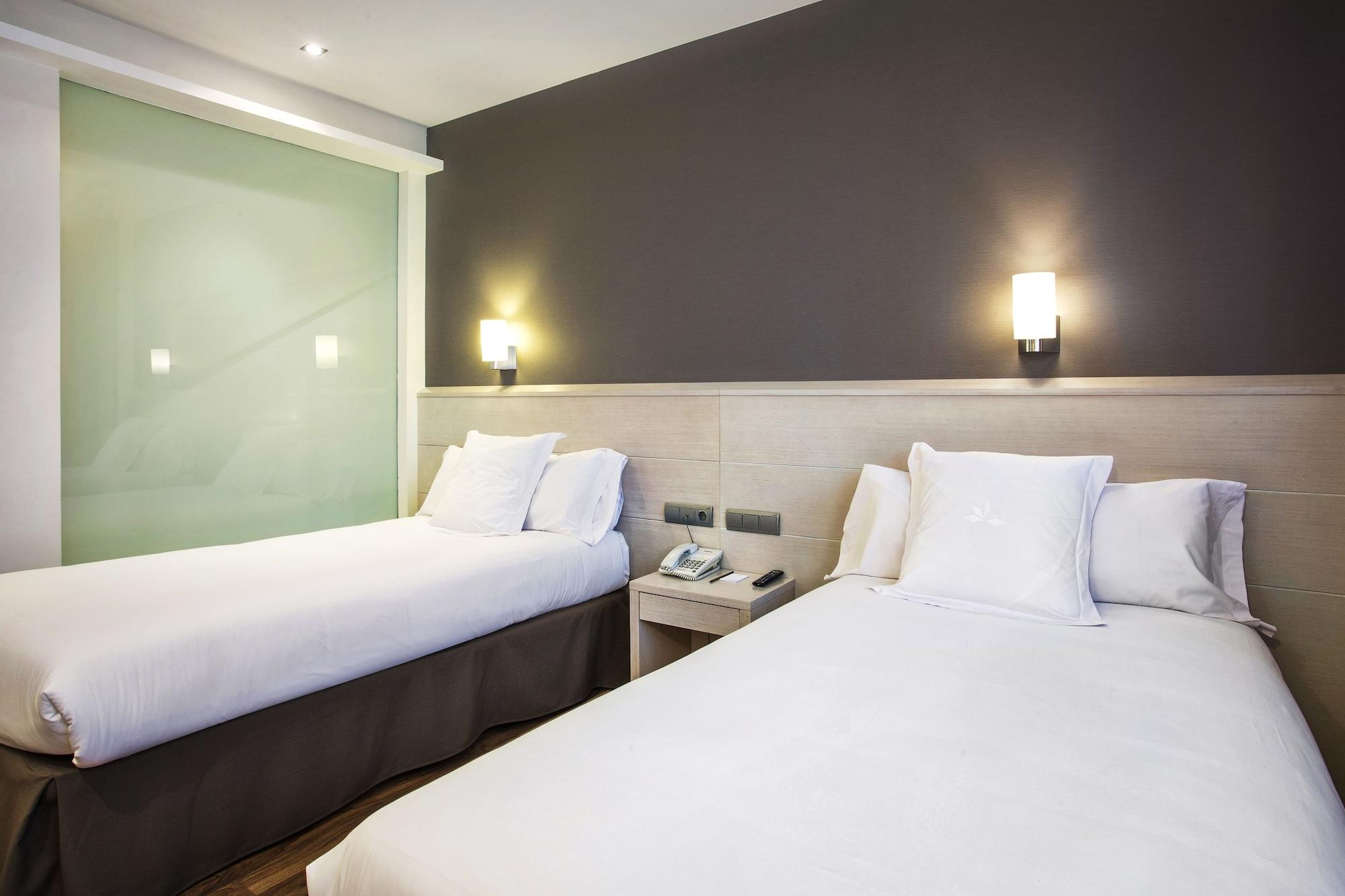 Azz Valencia Tactica Hotel Paterna Eksteriør bilde