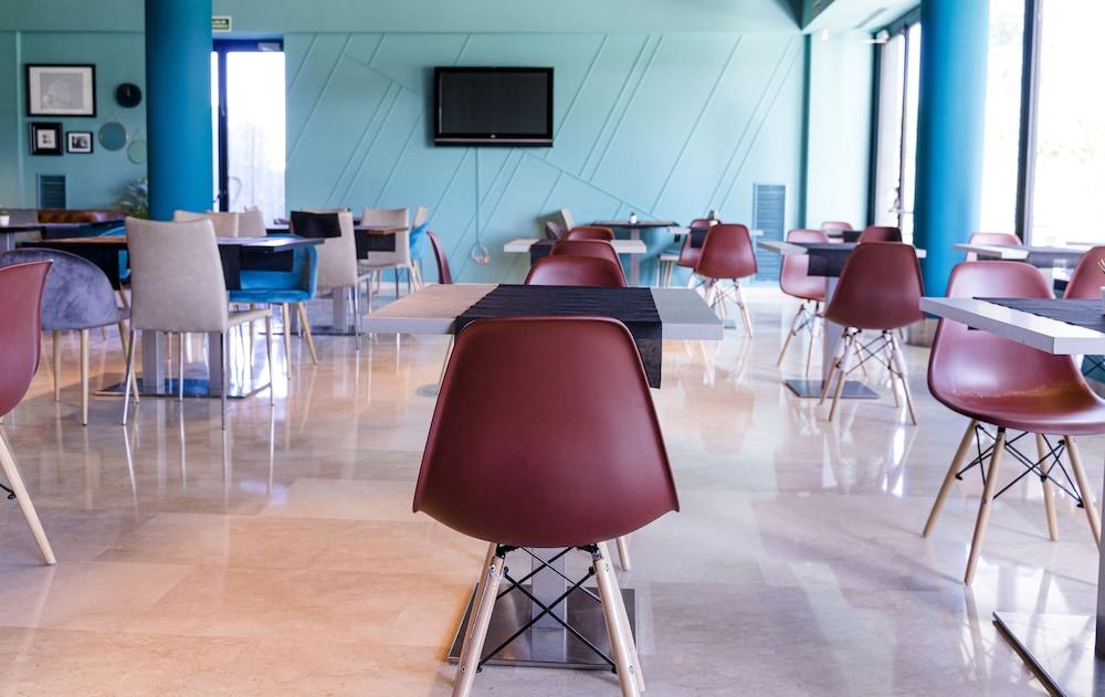 Azz Valencia Tactica Hotel Paterna Eksteriør bilde
