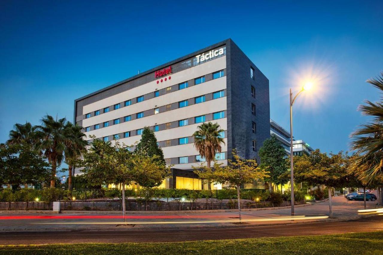 Azz Valencia Tactica Hotel Paterna Eksteriør bilde