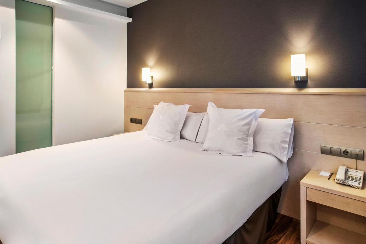 Azz Valencia Tactica Hotel Paterna Eksteriør bilde